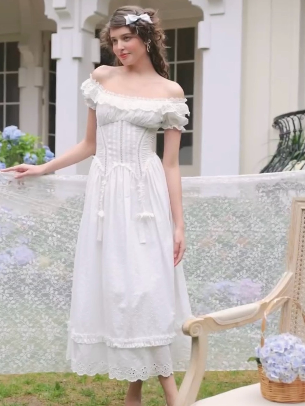 Off-Shoulder White Lace Corset Midi Dress - Picture 3 of 8